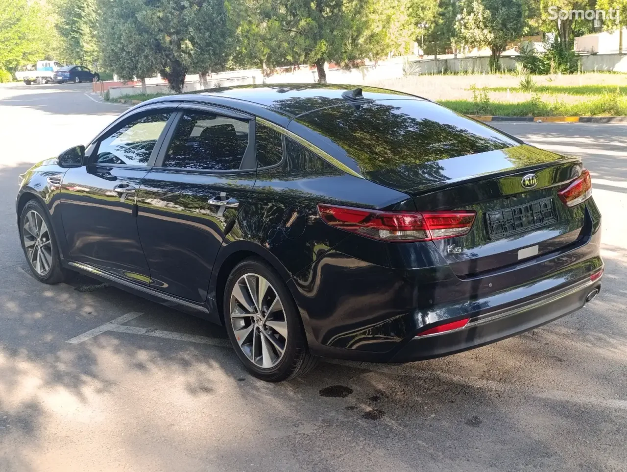 Kia K5 2016 · 2.0 AT