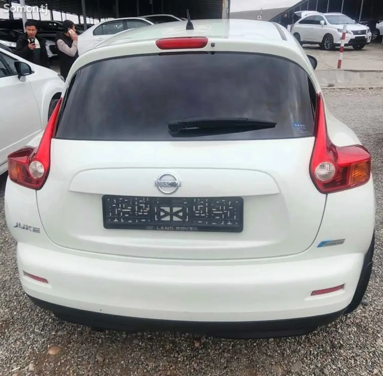 Nissan Juke 2011 · 1.6 AT