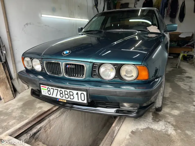BMW 5 series 1995 · 2.5 MT