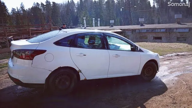 Ford Focus 2013 · MT