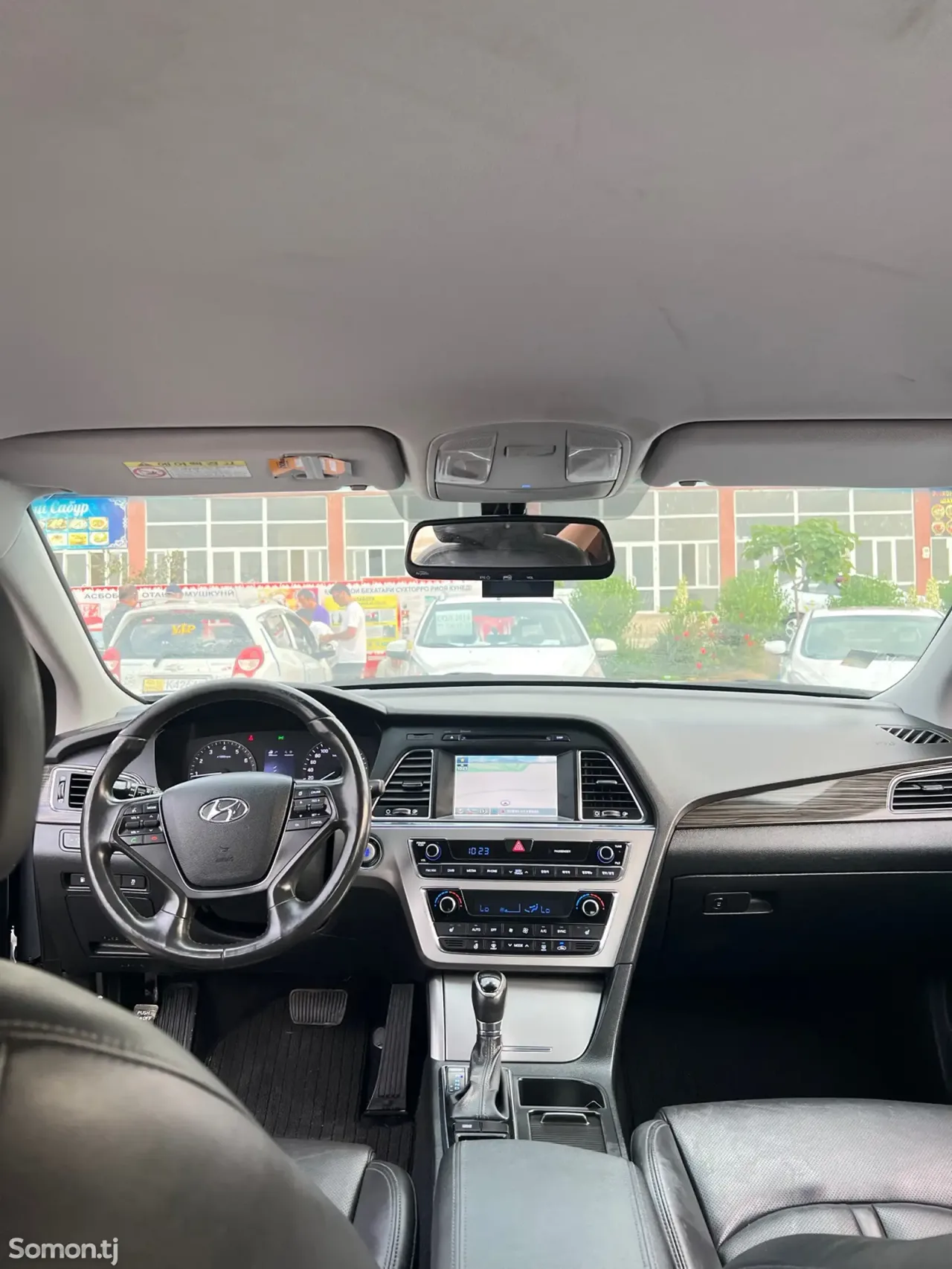 Hyundai Sonata 2015 · 2.0 AT