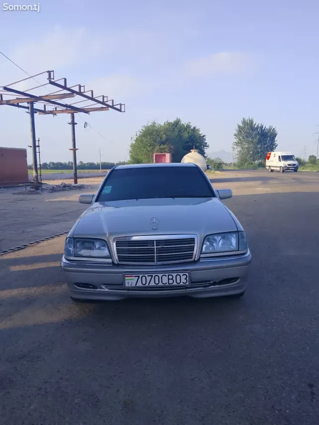 Mercedes-Benz C class 1998 · 2.0 MT