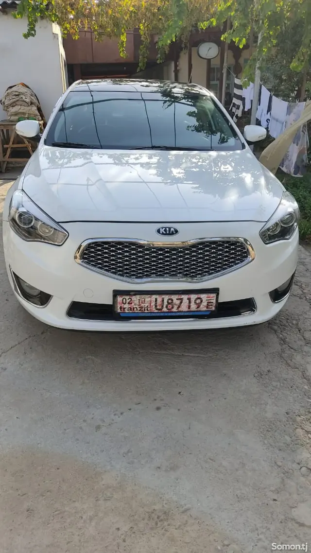 Kia K7 2014 · 3.0 AT