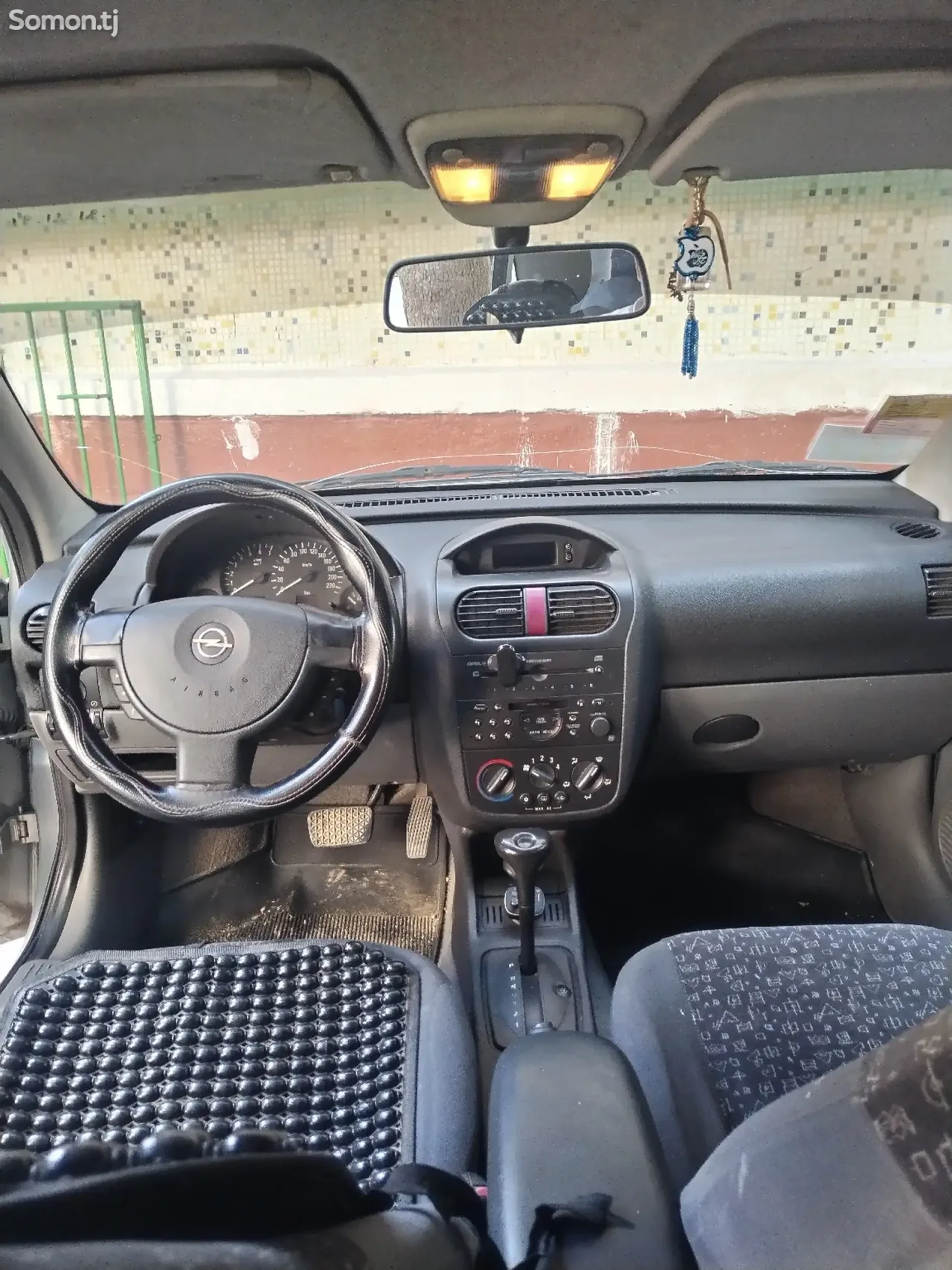 Opel Corsa 2001 · 1.6 AT