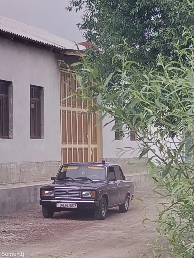 Lada (ВАЗ) 2107 1998 · 1.6 MT