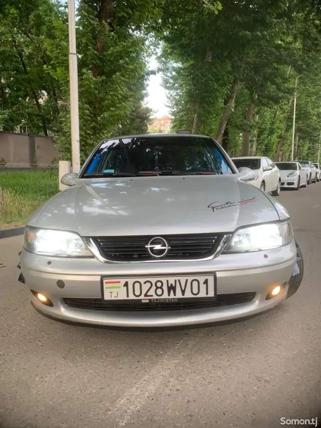 Opel Vectra B 1999 · 1.8 MT