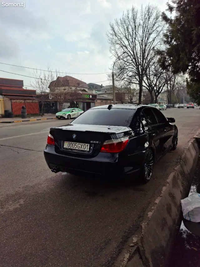 BMW 5 series 2008 · 3.0 AT