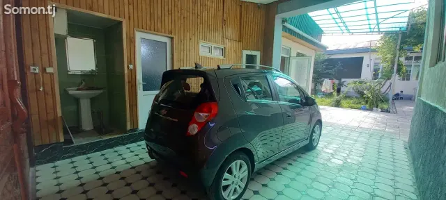 Chevrolet Spark 2015 · 1.6 AT