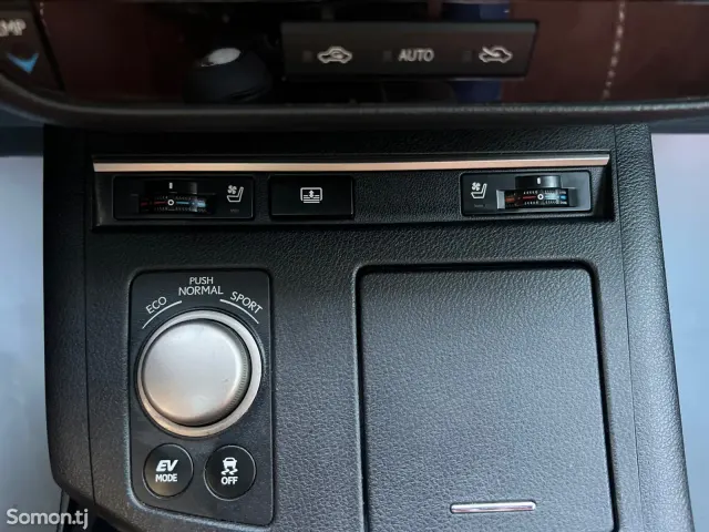 Lexus ES series 2012 · 3.0 AT