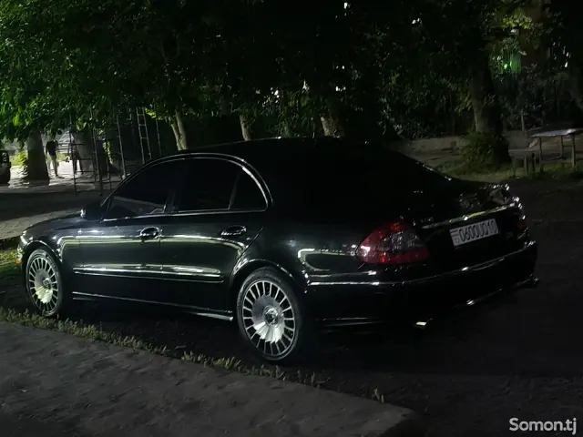 Mercedes-Benz E class 2008 · 3.5 AT