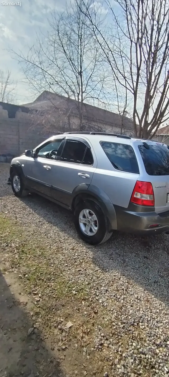 Kia Sorento 2005 · 1.8 MT