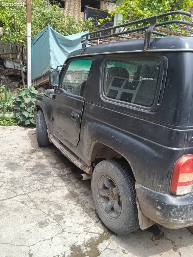 Kia Retona 2002 · 2.9 MT