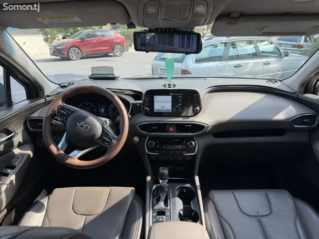 Hyundai Santa Fe 2018 · 2.0 AT