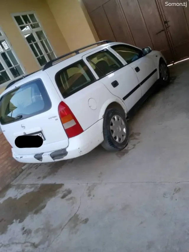 Opel Astra G 1998 · 1.6 MT