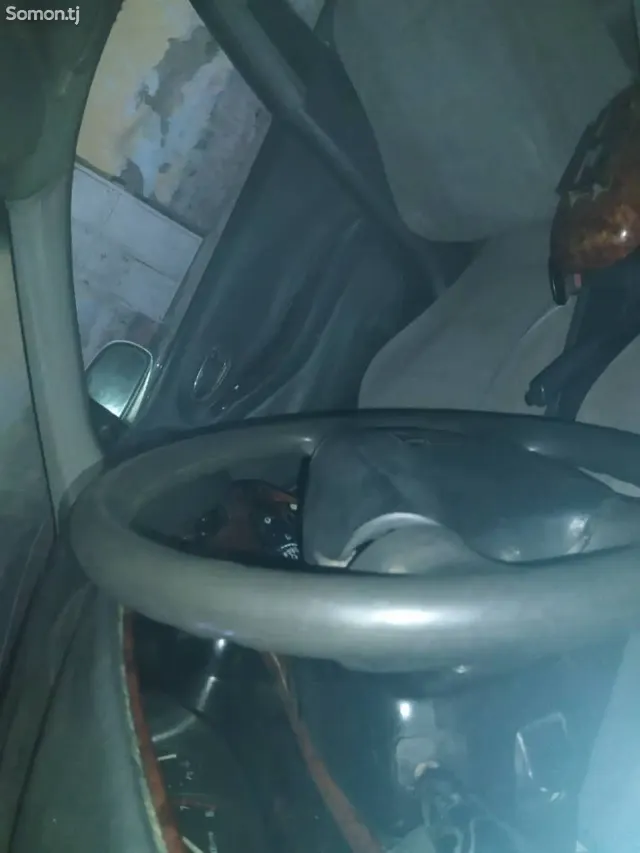 Daewoo Leganza 1998 · 1.8 MT