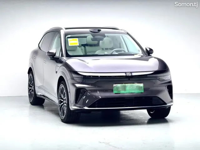 Zeekr 7X 2026 · AT