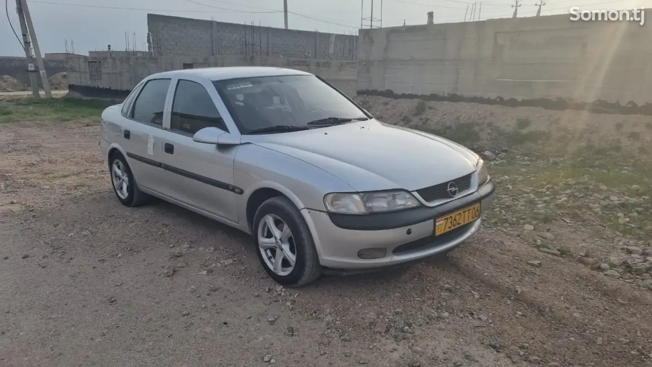 Opel Vectra B 1998 · 1.6 MT