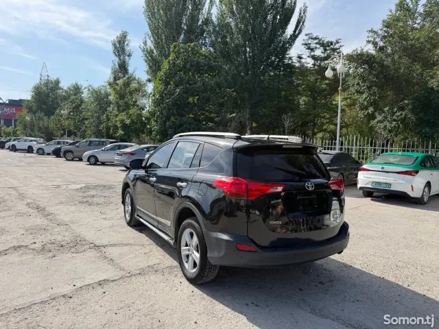 Toyota RAV 4 2014 · 2.5 AT