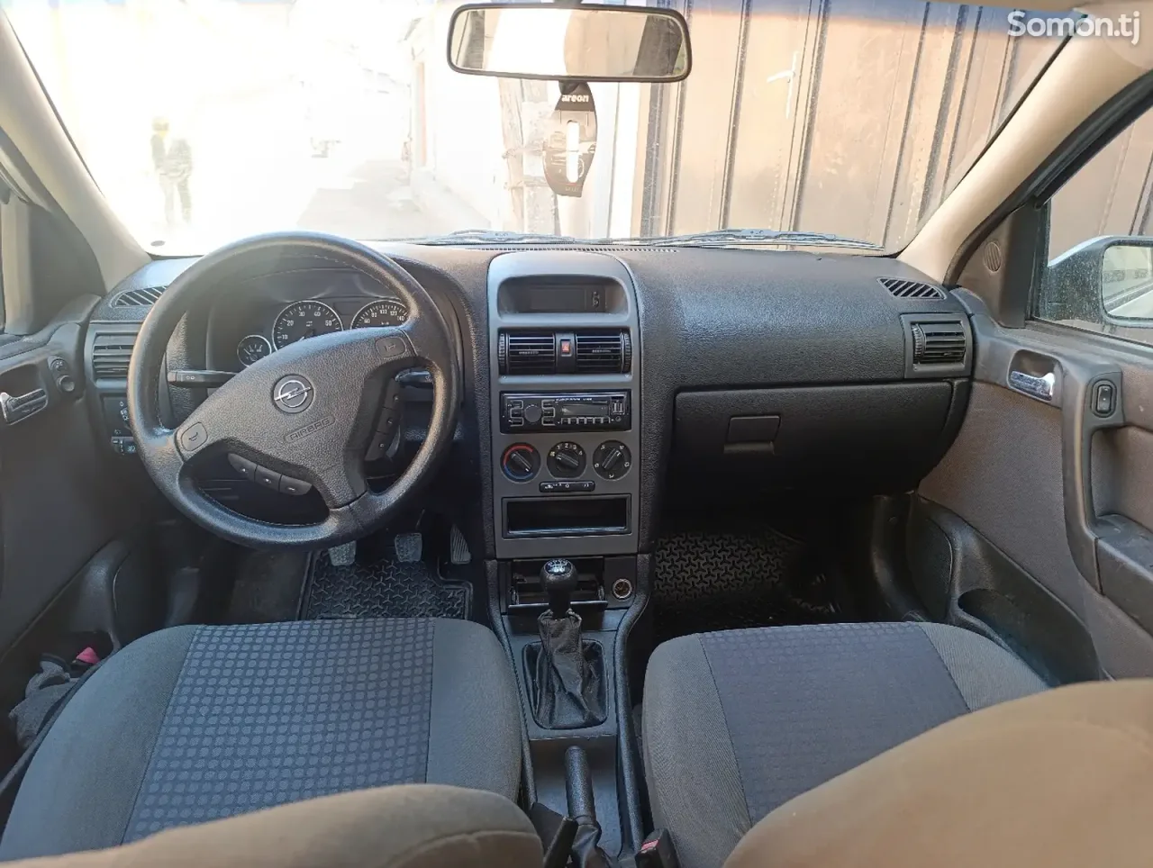 Opel Astra G 2000 · 1.6 MT