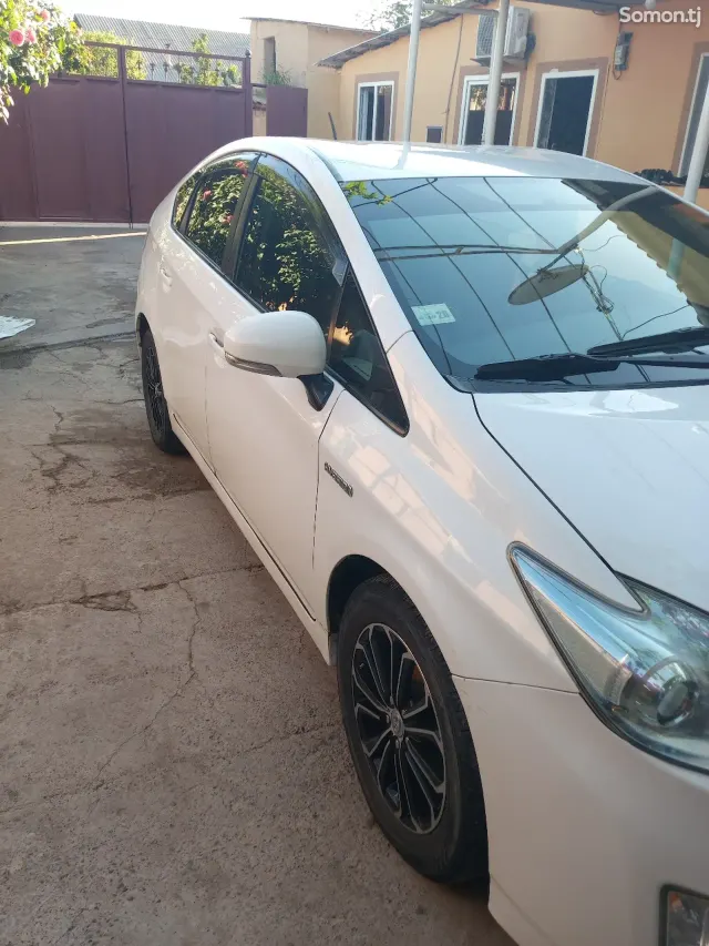 Toyota Prius 2010 · 1.8 CVT