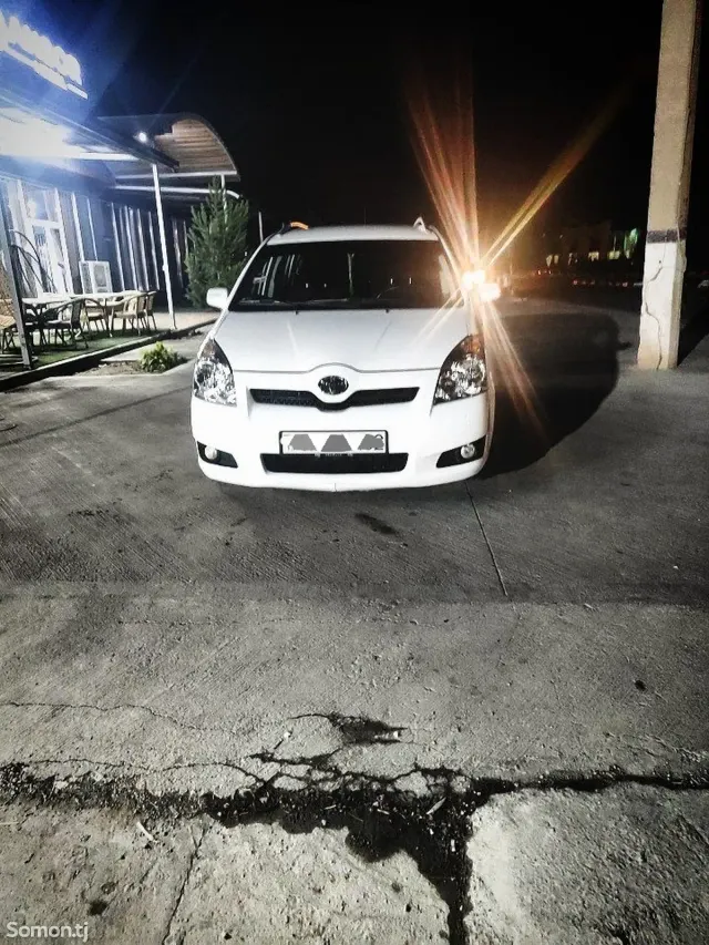 Toyota Corolla Verso 2008 · 1.8 MT