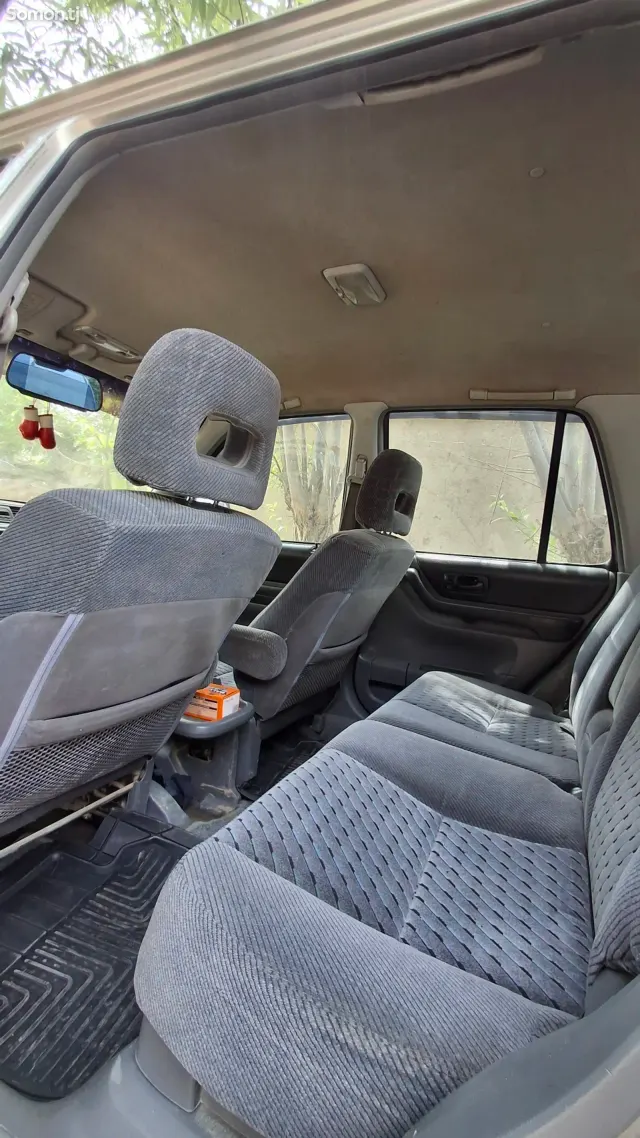Honda CR-V 2001 · 2.4 AT