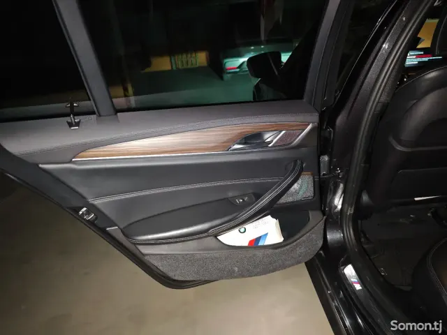 BMW 5 series 2017 · 2.0 AT