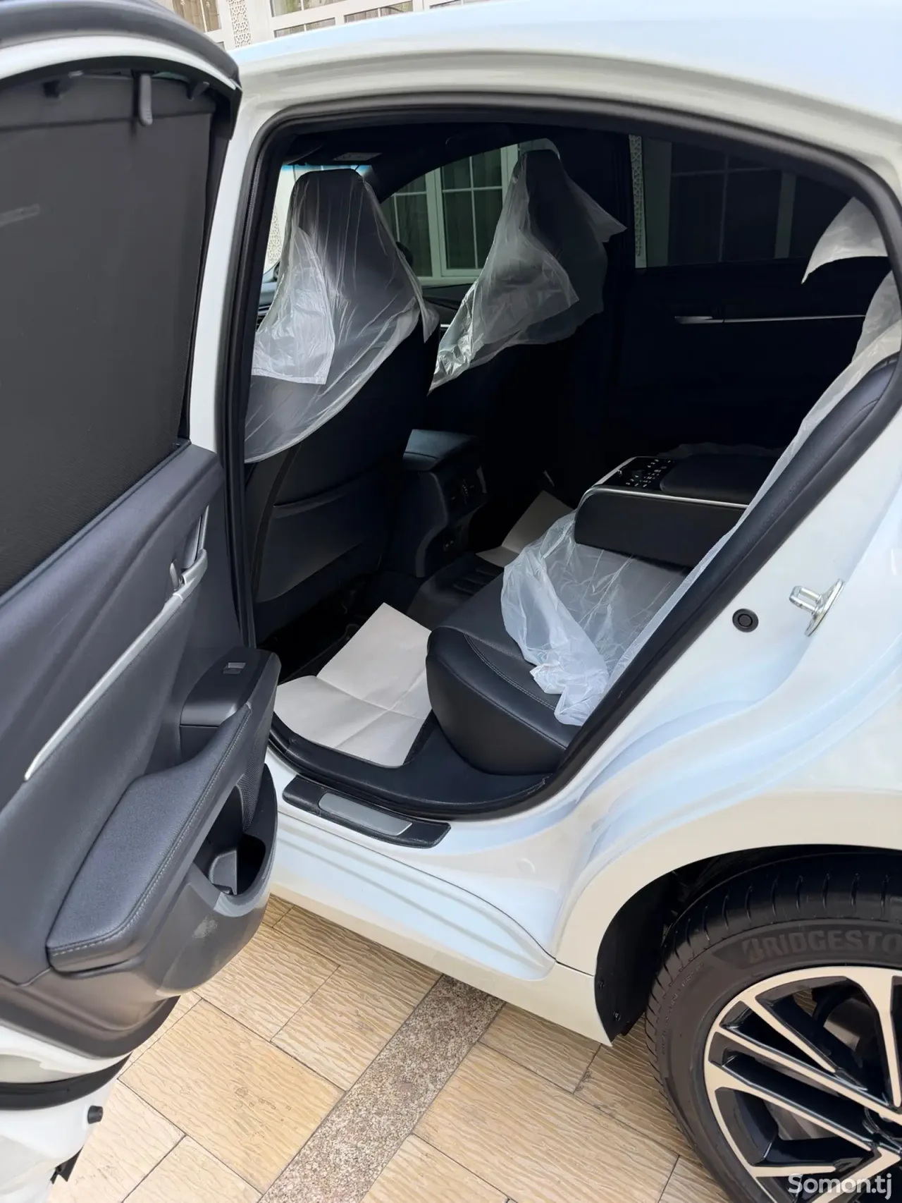 Toyota Camry 2025 · 2.5 AT