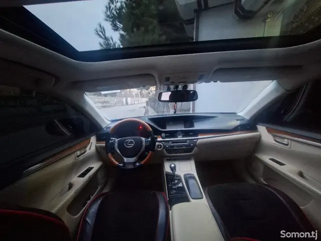 Lexus ES series 2014 · 3.0 AT