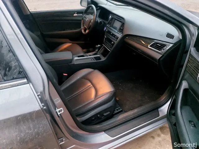 Hyundai Sonata 2014 · 2.0 AT