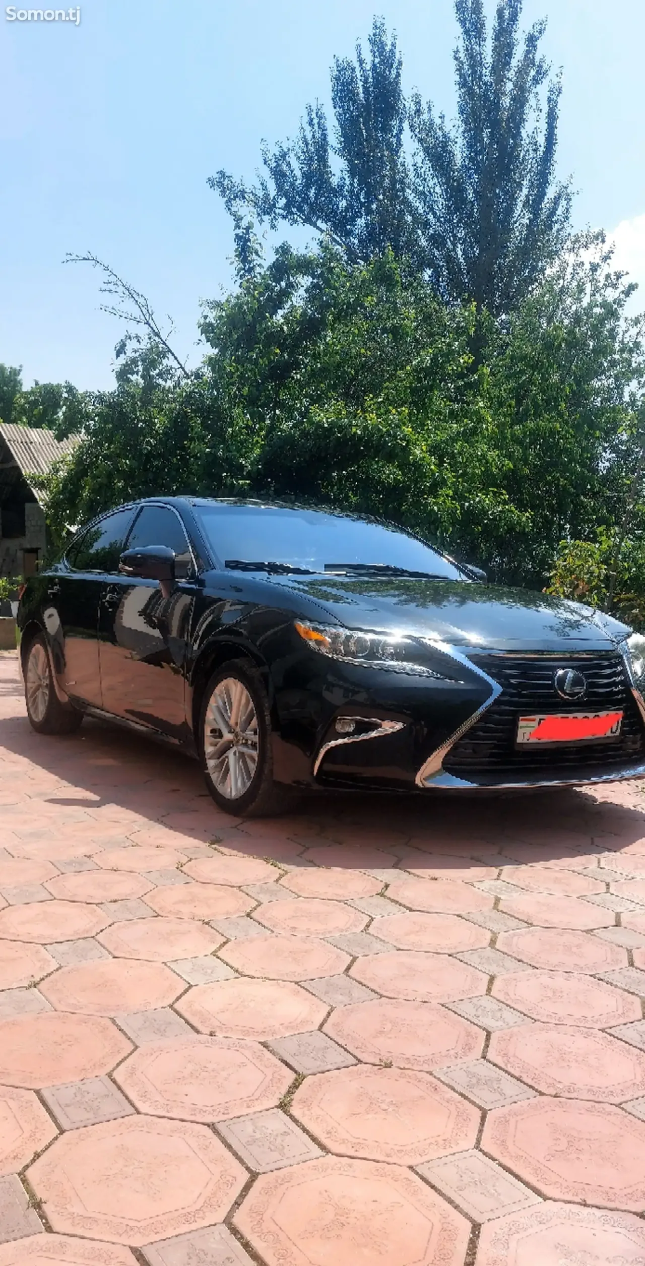 Lexus ES series 2016 · 2.5 AT
