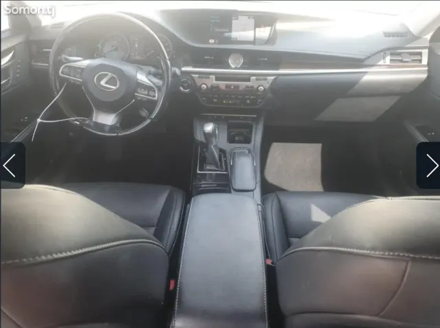 Lexus ES series 2016 · 2.5 AT