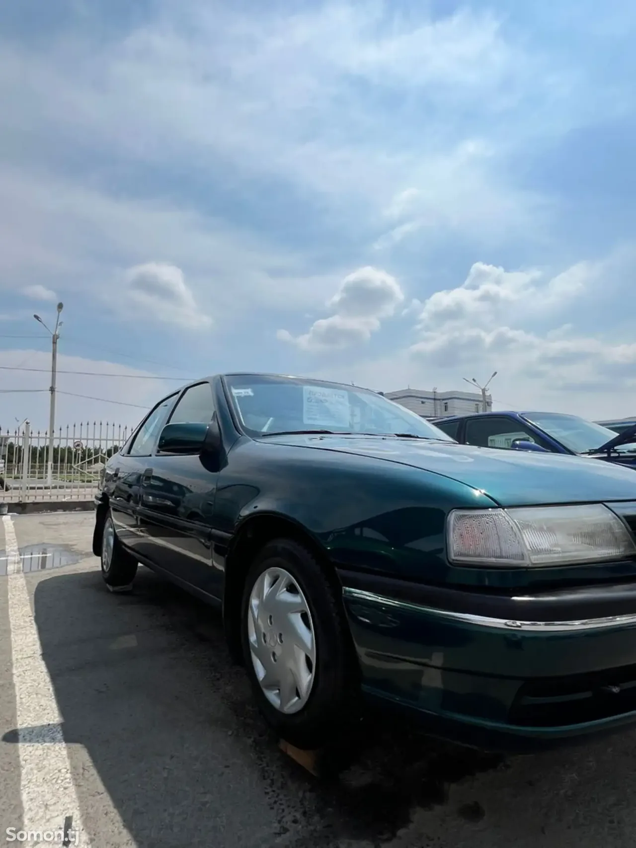 Opel Vectra A 1994 · 1.6 MT
