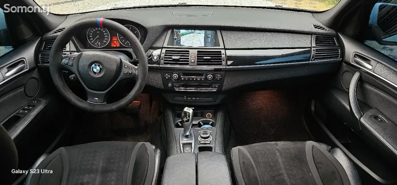 BMW X5 M 2011 · 4.0 AT