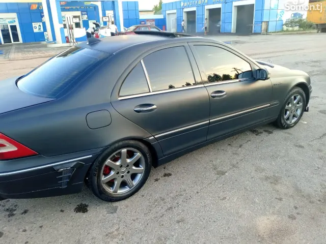 Mercedes-Benz C class 2002 · 2.0 MT