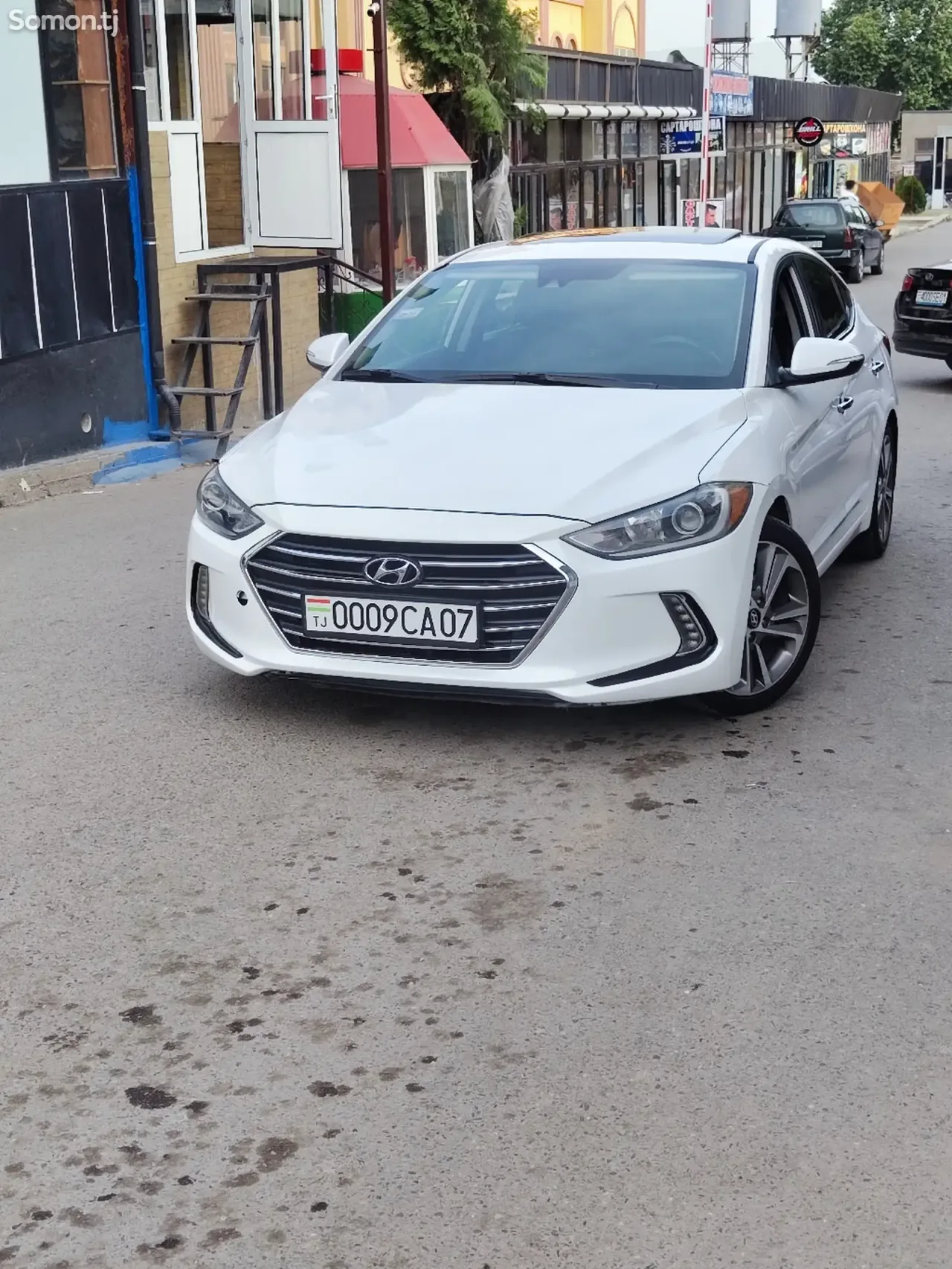 Hyundai Elantra 2017 · 2.0 AT