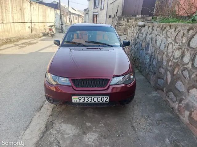 Daewoo Nexia 2010 · 1.5 MT