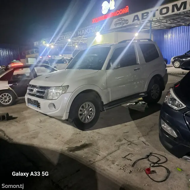 Mitsubishi Pajero 2014 · 3.0 AT