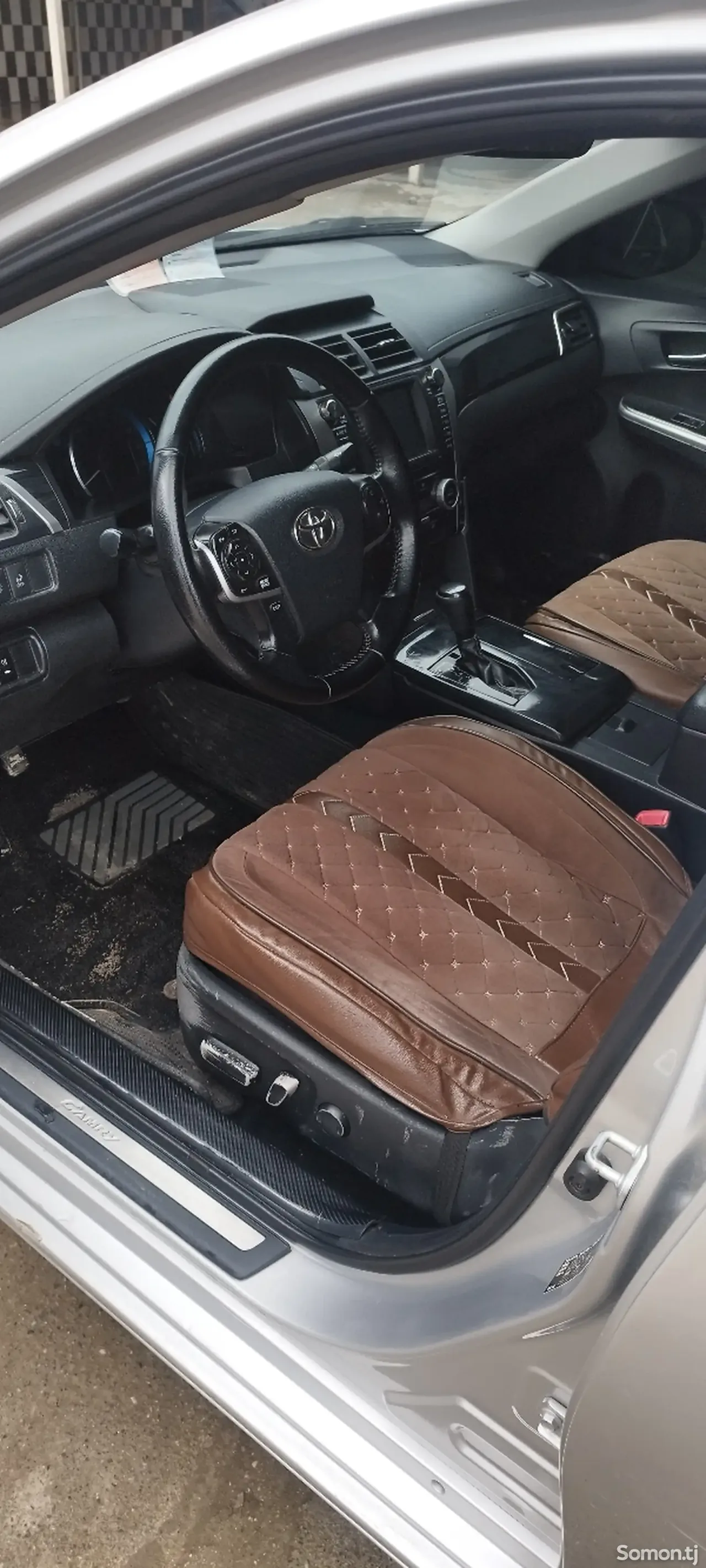 Toyota Camry 2014 · 2.5 AT