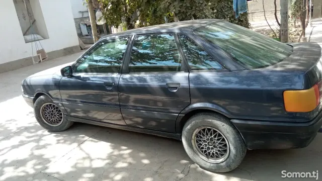 Audi 80 1990 · 1.6 MT