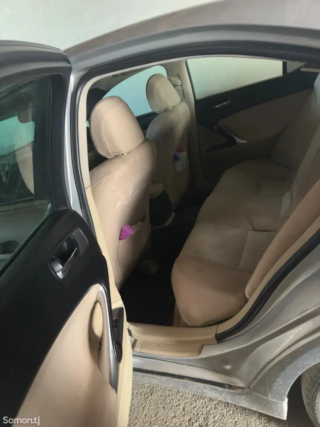 Lexus IS series 2006 · 3.0 AT