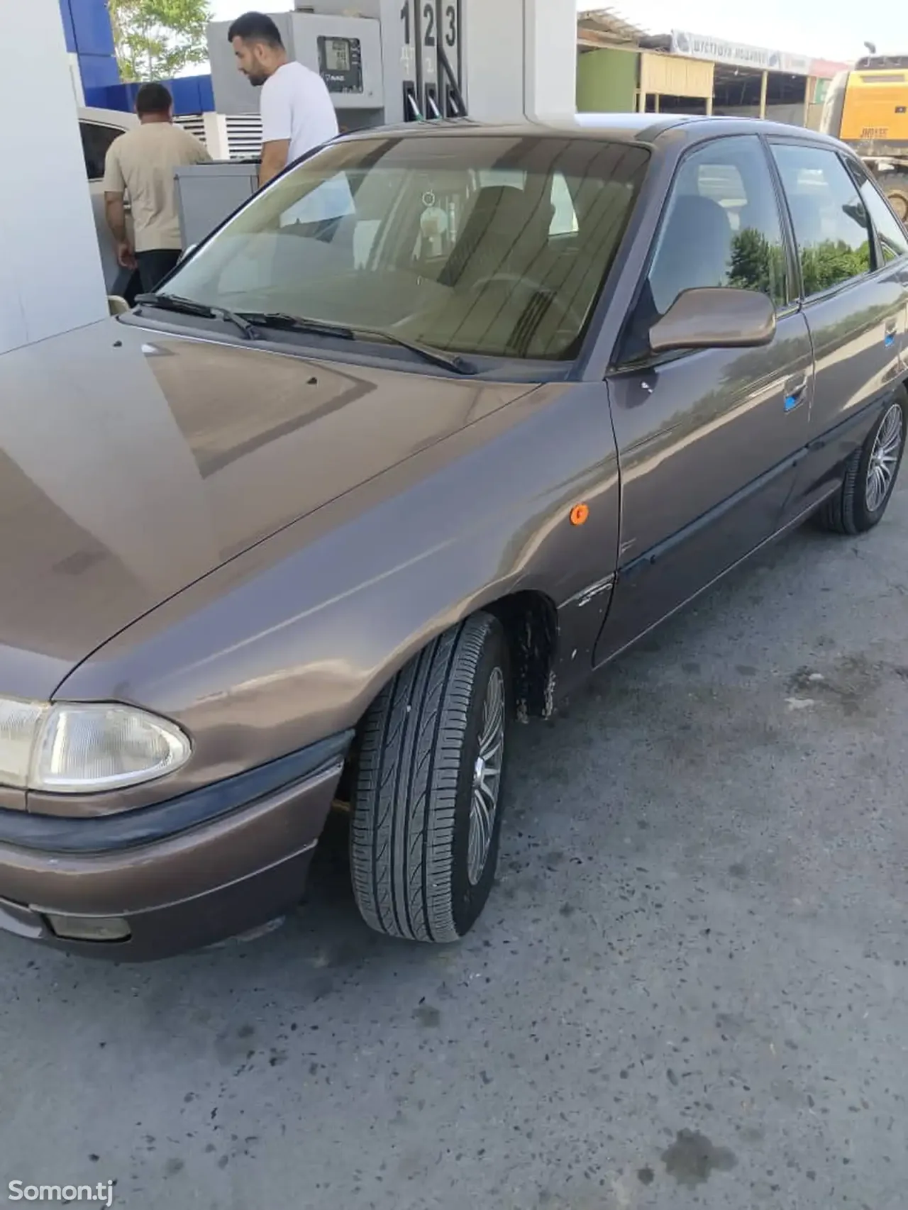 Opel Astra F 1998 · 1.6 MT