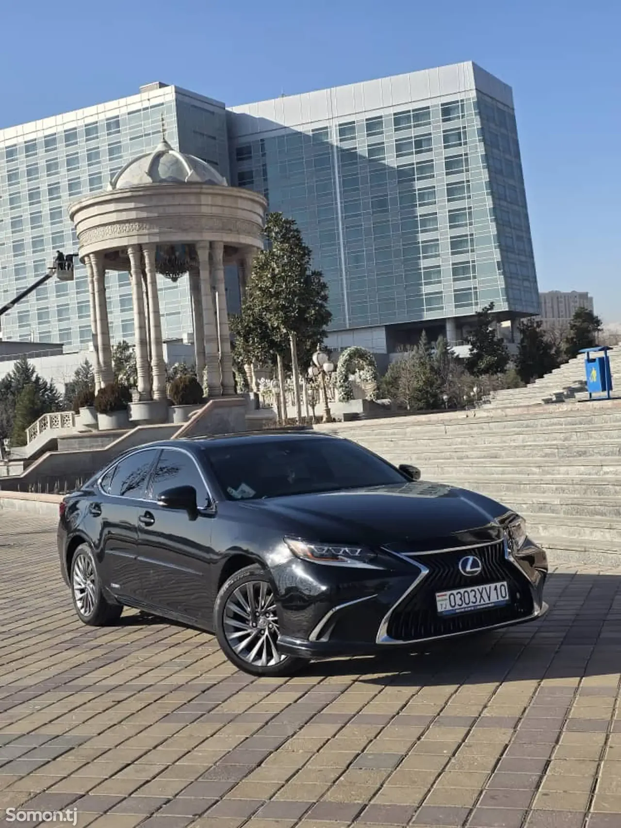 Lexus ES series 2013 · 3.0 AT