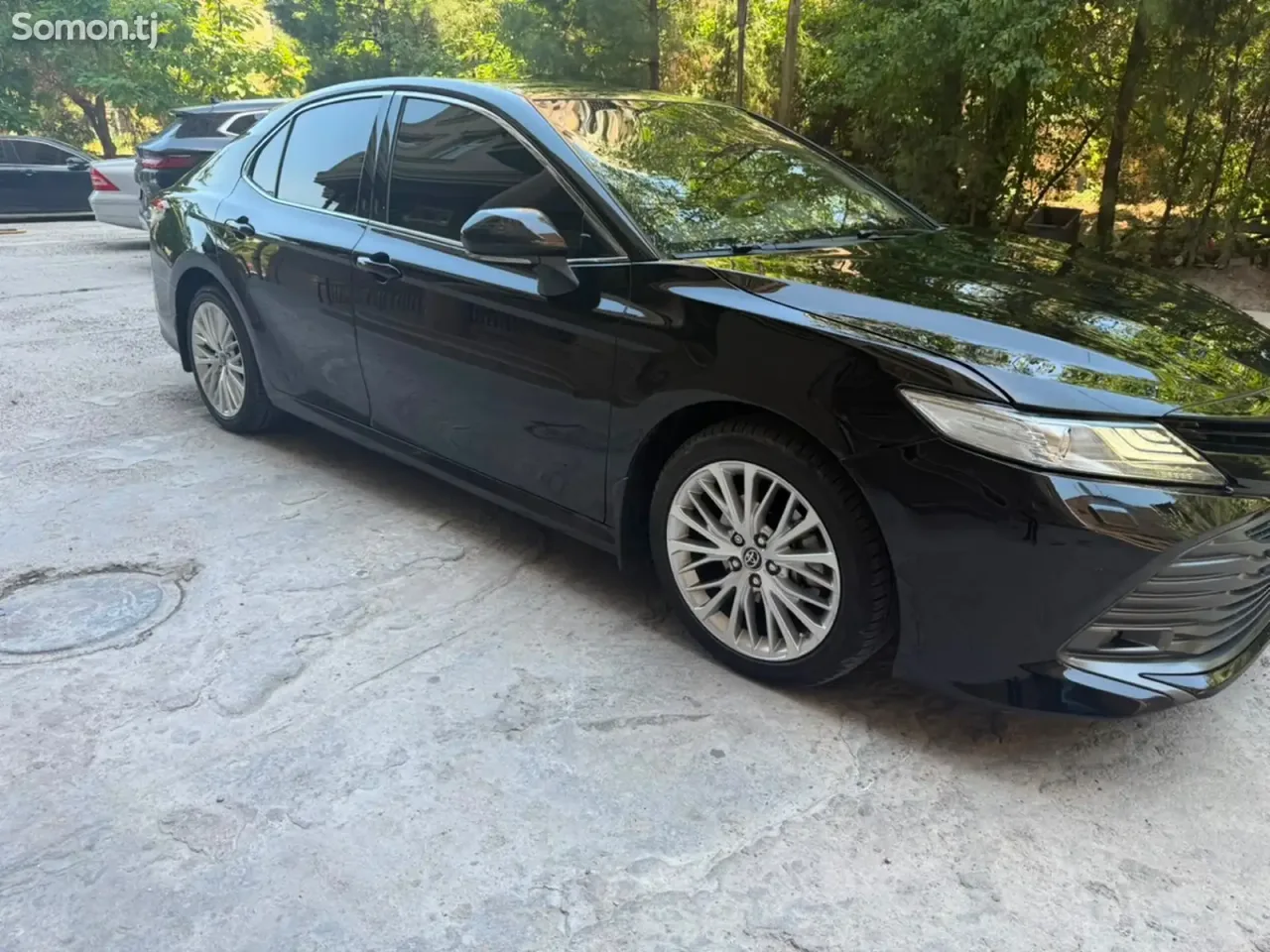 Toyota Camry 2019 · 2.5 AT