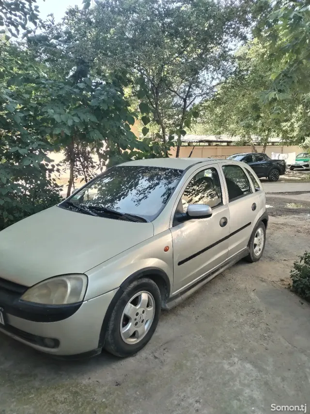 Opel Corsa 2001 · 1.6 AT