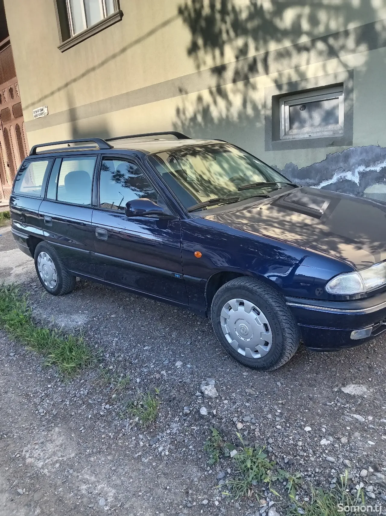 Opel Astra F 1998 · 1.6 MT