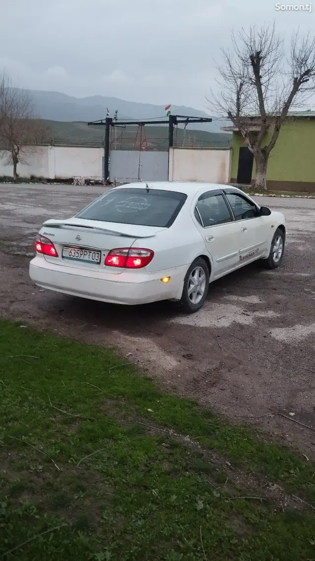 Nissan Maxima 1999 · 2.0 AT