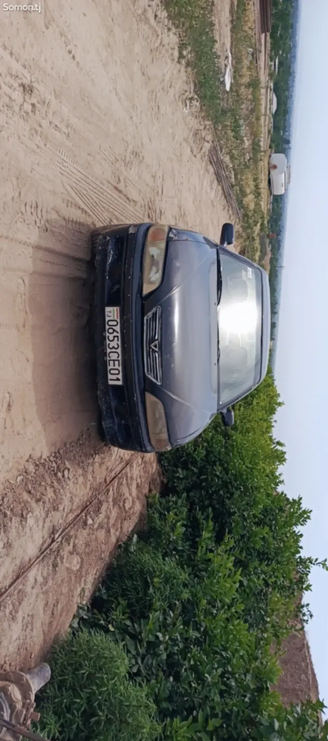 Toyota Alphard 1996 · 2.0 AT