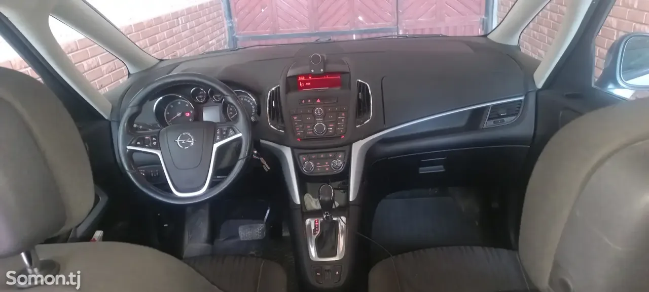 Opel Zafira 2014 · 2.0 AT