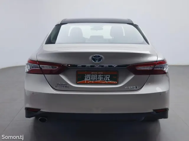 Toyota Camry 2019 · 2.5 AT